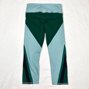 Alo Yoga Range Capri Cropped Legging Teal Green Blue Mesh XS Mid Rise